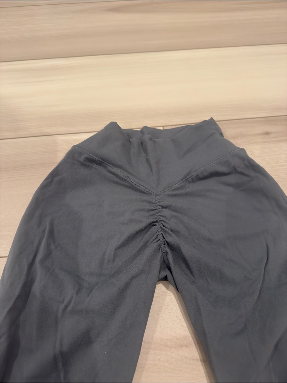 Beyond Yoga Gray High-Rise Leggings - Picture 3 of 4